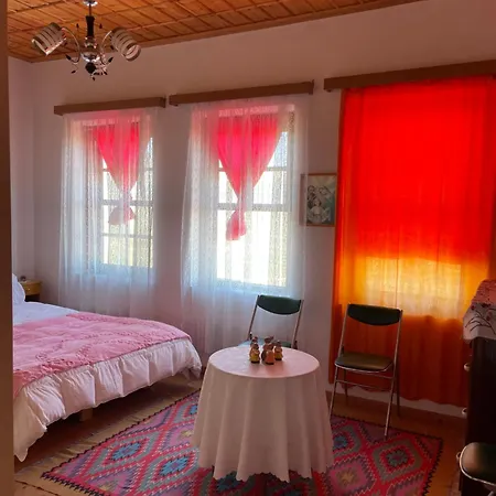 Kır Evi Leta House *