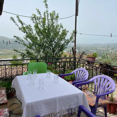 Kır Evi Leta House Berat